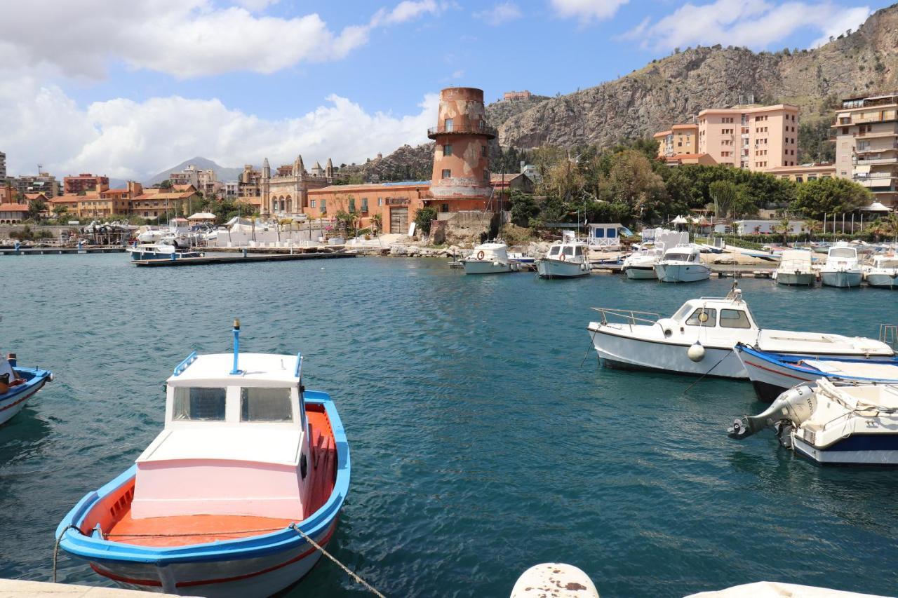 Casa De Paoli - Vista Mare Arenella, Palermo Con Parcheggio Privato Apartment Bagian luar foto