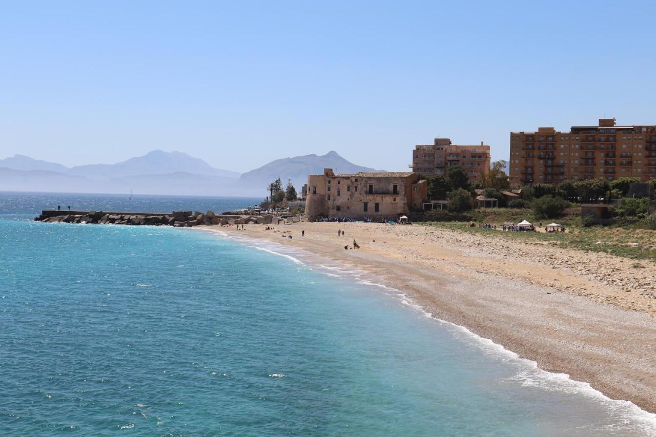 Casa De Paoli - Vista Mare Arenella, Palermo Con Parcheggio Privato Apartment Bagian luar foto